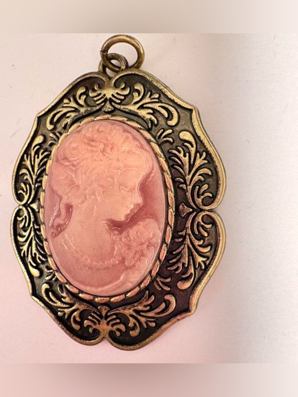 Antique-Style Pink Cameo style Pendant Necklace